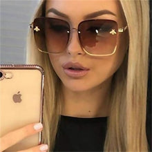 Load image into Gallery viewer, 2021 New Fashion Lady Oversize Rimless Square Bee Sunglasses Women Men Small Bee Glasses Gradient Sun Glasses Female UV400